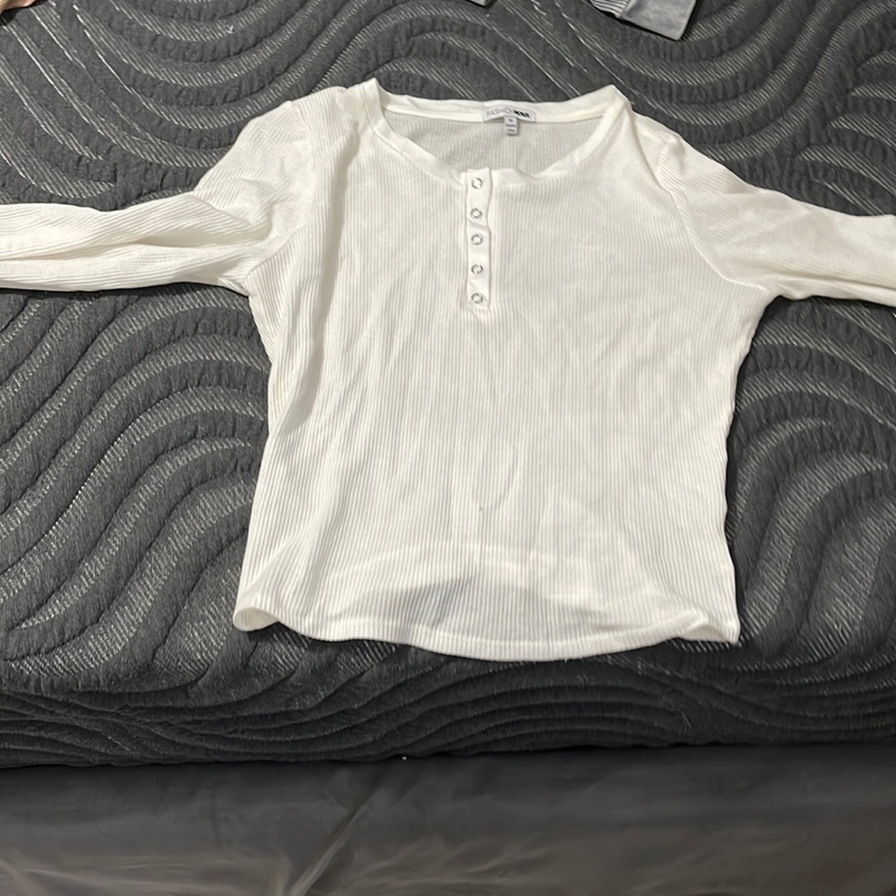 White tshirt